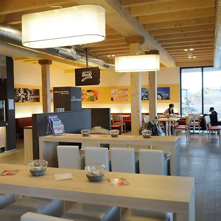 Auszeit Cafe & Hotel 3*