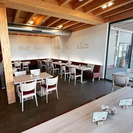 Szálloda Auszeit Cafe &