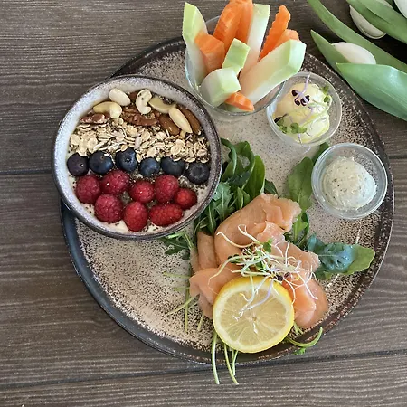 Auszeit Cafe & Hotel 3*