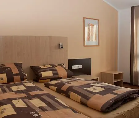 Szálloda Auszeit Cafe & 3*