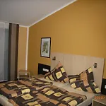 Hotel Auszeit Cafe & 3*