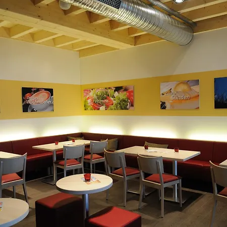 Hotel Auszeit Cafe & 3*